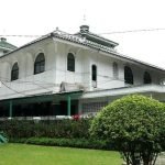 Mengunjungi Masjid Tua Al Mubarok